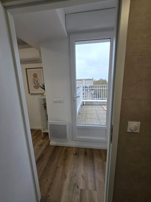 Appartement 304 - Avec Terrasse Refait A Neuf *